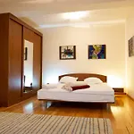 Nicole's Bucharest