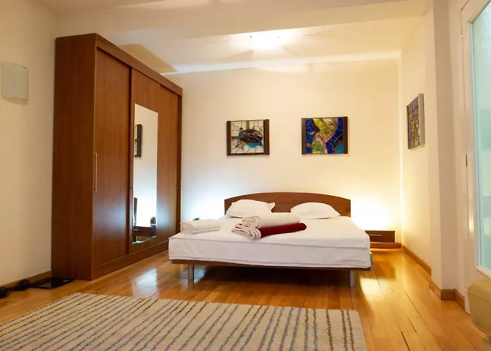 Nicole's בוקרשט